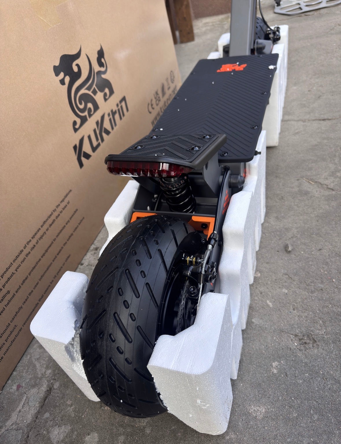 Kukirin g4
